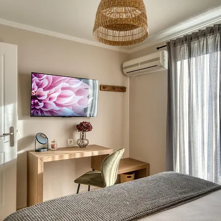 Prázdninový dům Seaside House For 10 *
