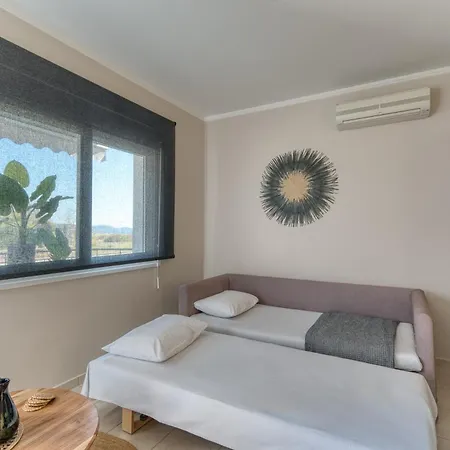 Seaside House For 10 Prázdninový dům Kandia