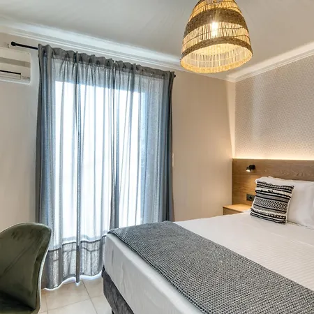 Seaside House For 10 *