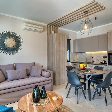 Seaside House For 10 * Kandia