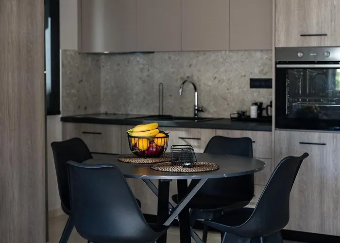 Seaside House For 10 *