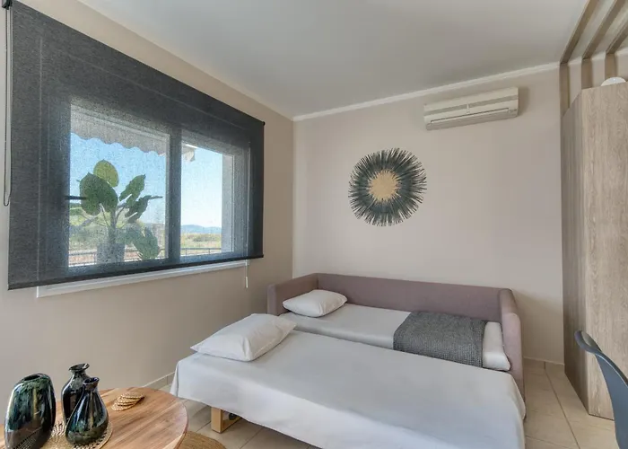 Seaside House For 10 Prázdninový dům Kandia