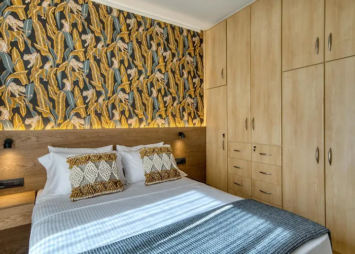 Semesterbostad Seaside House For 10 Kandia